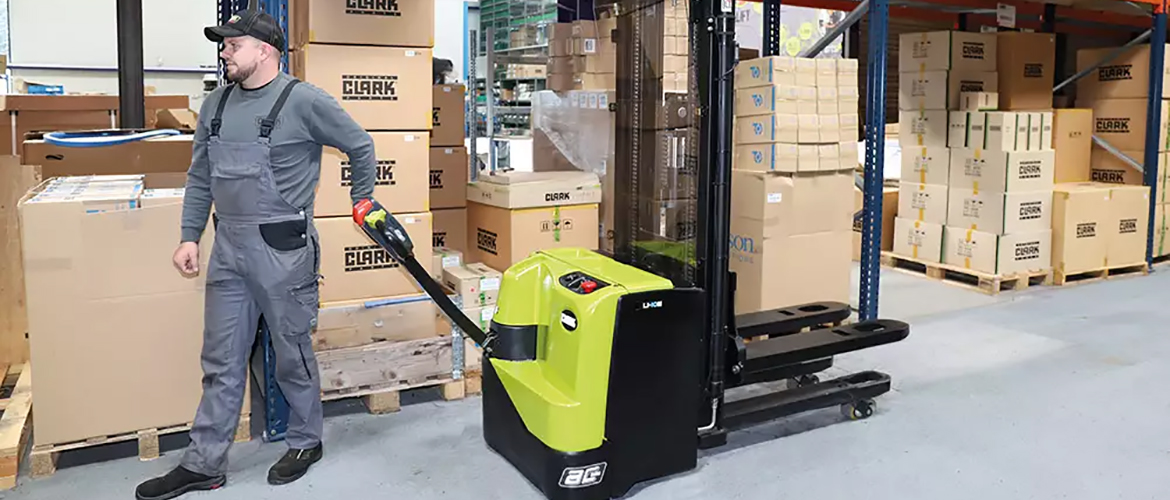 pallet stacker truck training